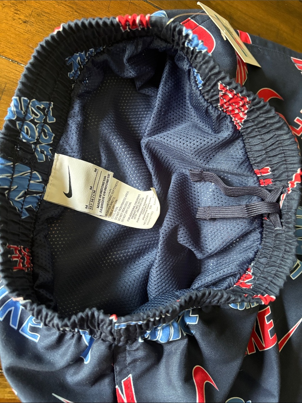 Nike Kids Boys logo swim lined trunks size medium NWT - Picture 3 of 3